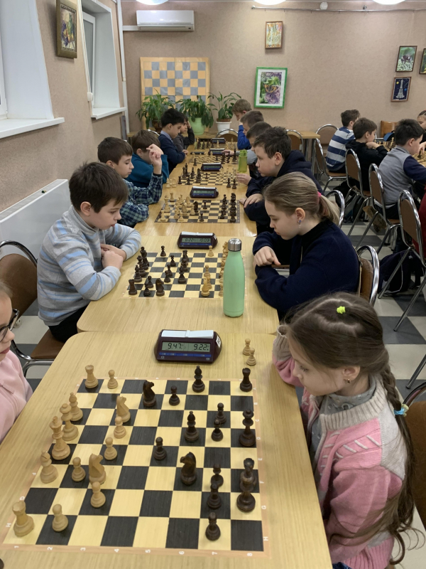 Детские командные соревнования по быстрым шахматам