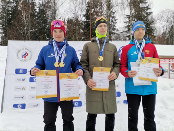 Спортсмен школы олимпийского резерва победитель Первенства России по биатлону