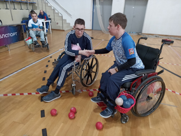 Золото и серебро воскресенских боччистов на чемпионате области