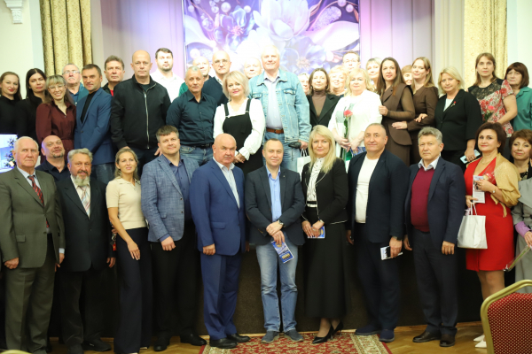 🏒 60 ЛЕТ НА ЛЬДУ: ЛЕДОВЫЙ ДВОРЕЦ «ХИМИК» ОТПРАЗДНОВАЛ ЮБИЛЕЙ!